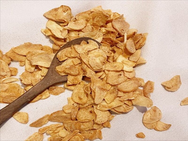 cara menggoreng bawang putih