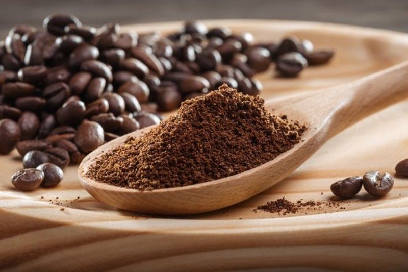 bubuk halus dari grinder kopi