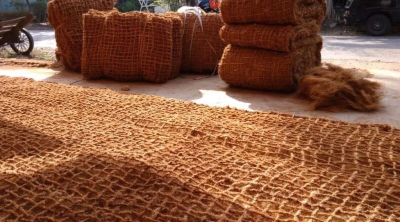 Pemanfaatan sabut kelapa dalam industri kreatif